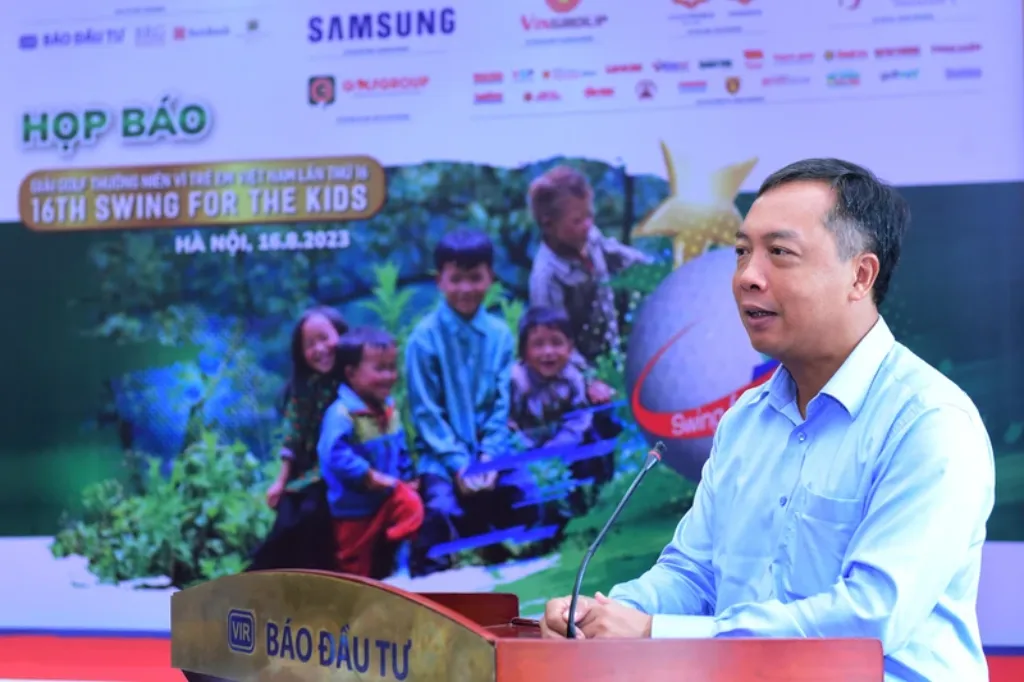 Ông Lê Trọng Minh - Tổng Biên tập Báo Đầu tư, phát biểu tại buổi họp báo giải golf trẻ em từ thiện